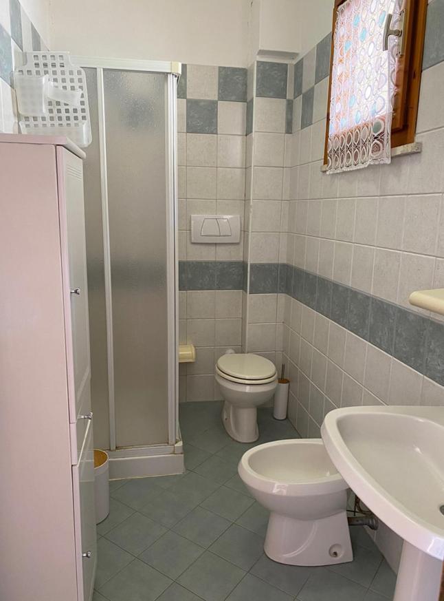 Capoliveri Appartamento Panoramico Con Terrazzo Luaran gambar